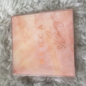 Becca Cosmetics
Becca X Chrissy Teigen Glow Face